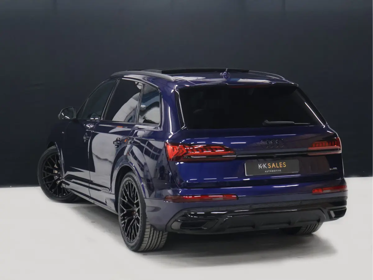 60 TFSI e quattro Competition [S-LINE, SCHUIFKANTELDAK, APPLE CARPLAY, STOELVERWARMING, MEMORY SEATS, HEAD UP DISPLAY, DIGITAL DASH, CAMERA, PDC V+A, ELEKTRISCHE ACHTERKLEP, NIEUWSTAAT]