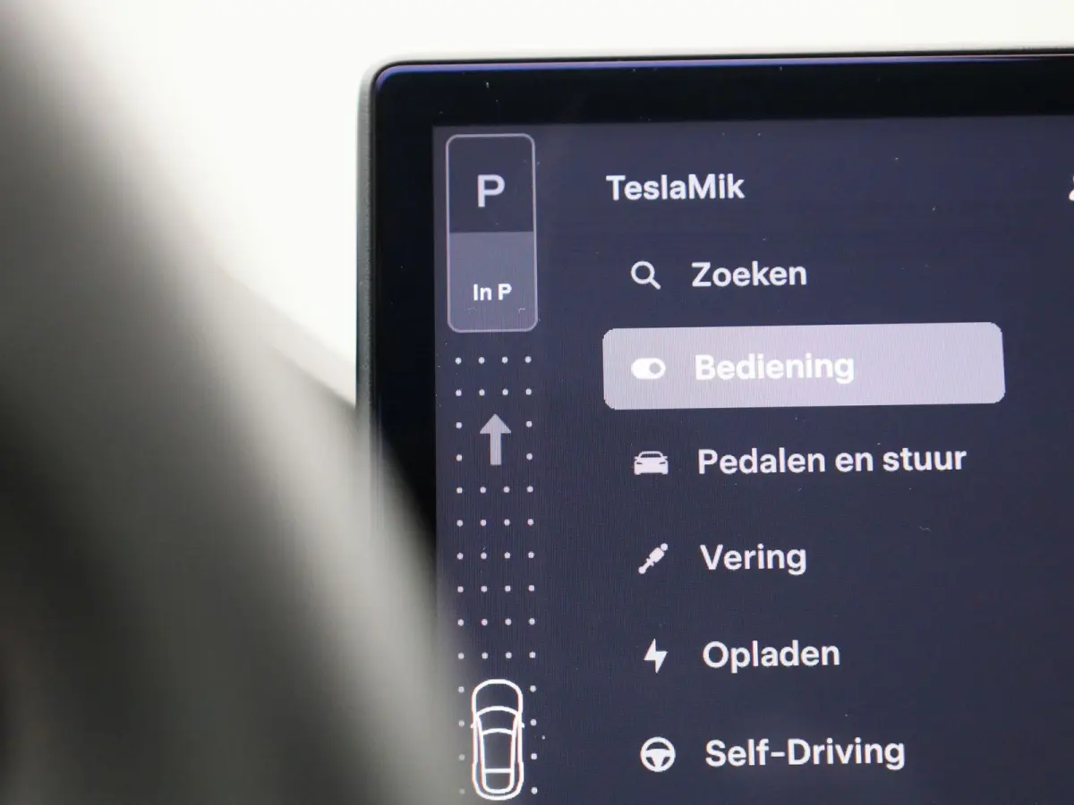 Long Range AUTOMAAT | PANORAMADAK | LEDER | ELEKTRISCHE STOEL | ADAPTIEVE CRUISE | CLIMA | STOELKOELING | STOEL & STUURVERWARMING | 360 CAMERA | 12 MAANDEN BOVAG GARANTIE |