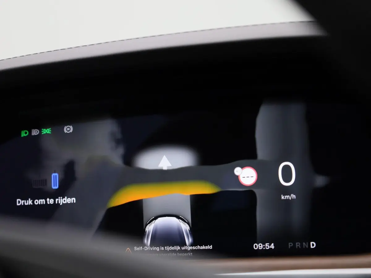 Long Range AUTOMAAT | PANORAMADAK | LEDER | ELEKTRISCHE STOEL | ADAPTIEVE CRUISE | CLIMA | STOELKOELING | STOEL & STUURVERWARMING | 360 CAMERA | 12 MAANDEN BOVAG GARANTIE |