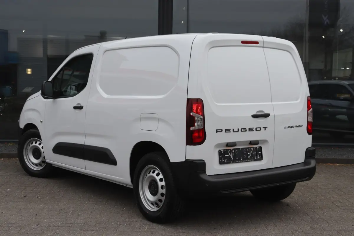 136 L1 50 kWh Demo vooedeel / 2+6 jaar garantie