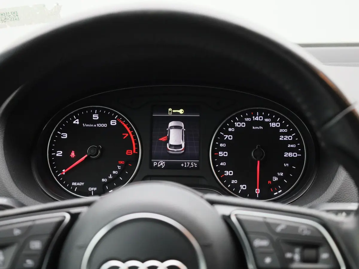 1.0 TFSI Sport Pro Line | NAVIGATIE | CLIMATE CONTROL | CRUISE CONTROL | PARKEERSENSOREN | 19'' LICHTMETALEN VELGEN | MULTIFUNCTIONEEL STUURWIEL |