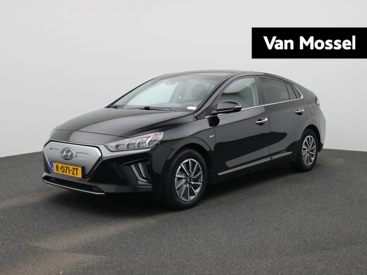 Comfort EV 38 kWh | 100% SOH | ACHTERUITRIJCAMERA | STOELVERWARMING | APPLE CARPLAY - ANDROID AUTO | INFINITY AUDIO | KEYLESS START |