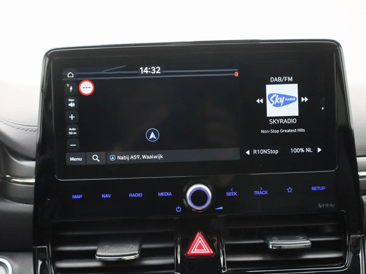 Comfort EV 38 kWh | 100% SOH | ACHTERUITRIJCAMERA | STOELVERWARMING | APPLE CARPLAY - ANDROID AUTO | INFINITY AUDIO | KEYLESS START |