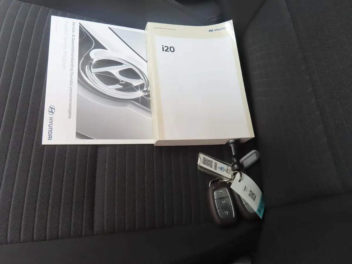 1.0 T-GDI PREMIUM I APPLE CARPLAY I CLIMATE CONTROL I CRUISE CONTROL I NAVIGATIESYSTEEM