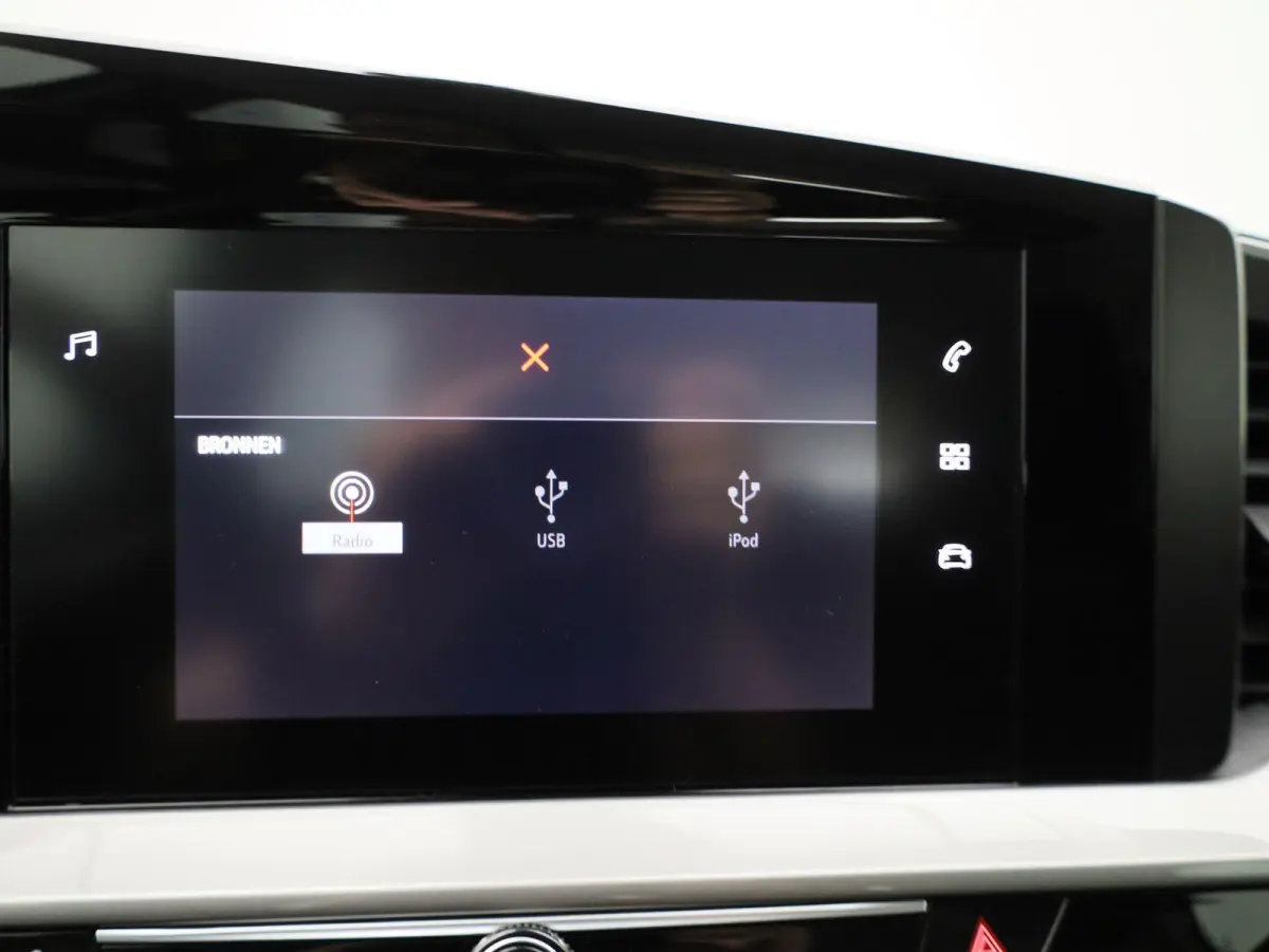 Edition 50-kWh 11kw bl. | 97,31% SOH | 3-FASE | ACHTERUITRIJCAMERA | WARMTEPOMP | CLIMATE CONTROL | CRUISE CONTROL | VIRTUAL COCKPIT | LANE ASSIST | KEYLESS |