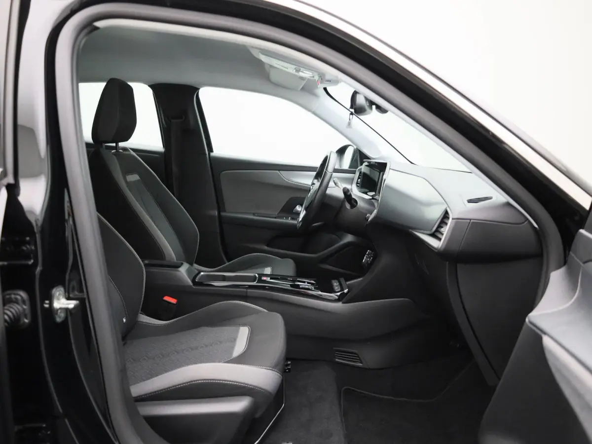 Edition 50-kWh 11kw bl. | 97,31% SOH | 3-FASE | ACHTERUITRIJCAMERA | WARMTEPOMP | CLIMATE CONTROL | CRUISE CONTROL | VIRTUAL COCKPIT | LANE ASSIST | KEYLESS |