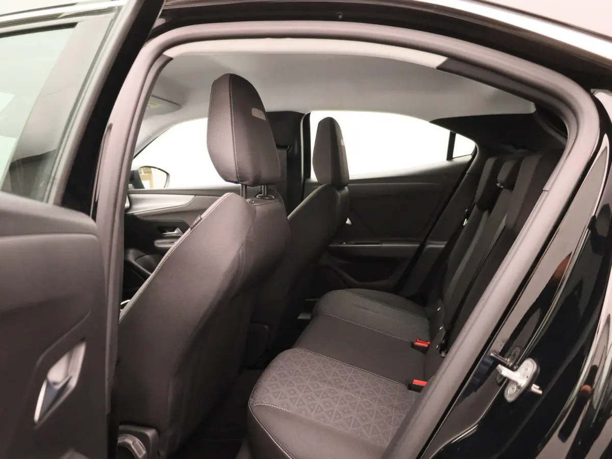 Edition 50-kWh 11kw bl. | 97,31% SOH | 3-FASE | ACHTERUITRIJCAMERA | WARMTEPOMP | CLIMATE CONTROL | CRUISE CONTROL | VIRTUAL COCKPIT | LANE ASSIST | KEYLESS |