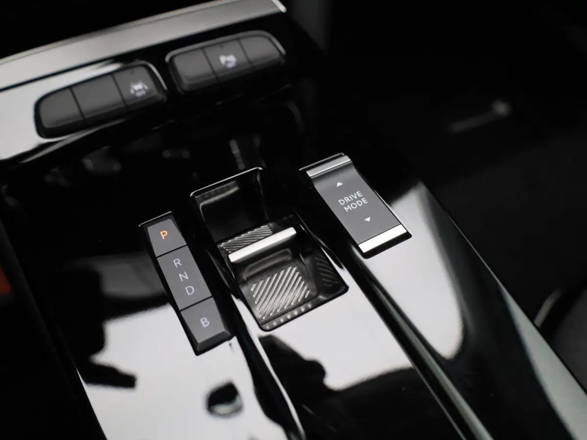 Edition 50-kWh 11kw bl. | 97,31% SOH | 3-FASE | ACHTERUITRIJCAMERA | WARMTEPOMP | CLIMATE CONTROL | CRUISE CONTROL | VIRTUAL COCKPIT | LANE ASSIST | KEYLESS |