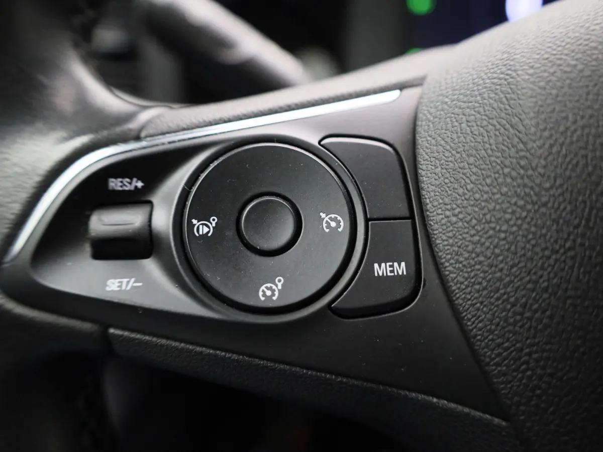 Edition 50-kWh 11kw bl. | 97,31% SOH | 3-FASE | ACHTERUITRIJCAMERA | WARMTEPOMP | CLIMATE CONTROL | CRUISE CONTROL | VIRTUAL COCKPIT | LANE ASSIST | KEYLESS |