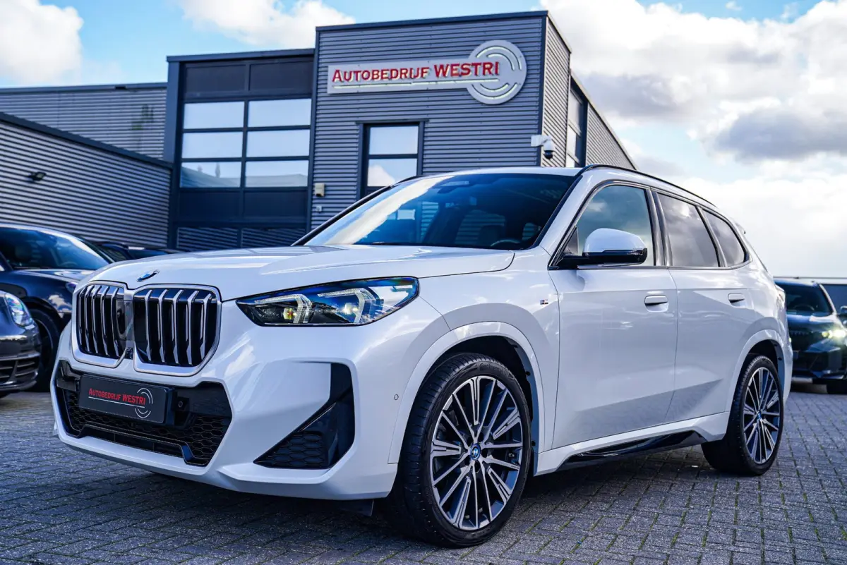 BMW X1-3 2024 Benzine Automatisch leasen