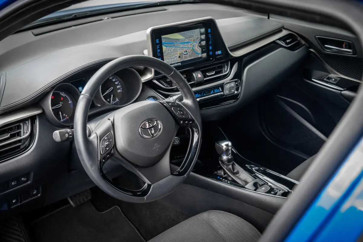 1.8 Hybrid Executive Bi-Tone | LED | JBL | Camera | Stoelverwarming | Adaptive Cruise