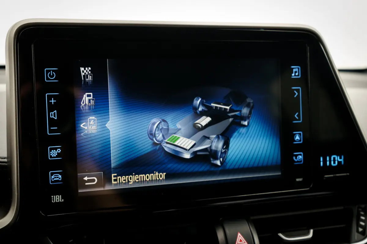 1.8 Hybrid Executive Bi-Tone | LED | JBL | Camera | Stoelverwarming | Adaptive Cruise