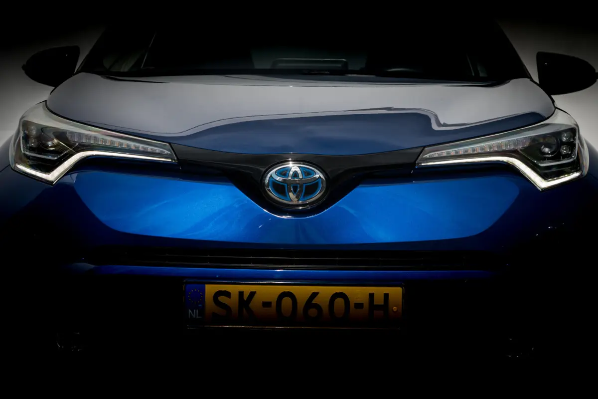 1.8 Hybrid Executive Bi-Tone | LED | JBL | Camera | Stoelverwarming | Adaptive Cruise