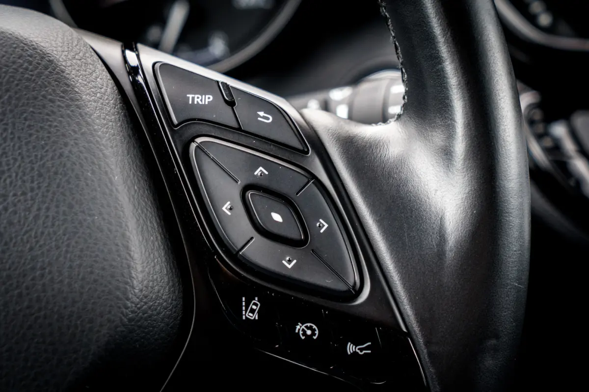 1.8 Hybrid Executive Bi-Tone | LED | JBL | Camera | Stoelverwarming | Adaptive Cruise