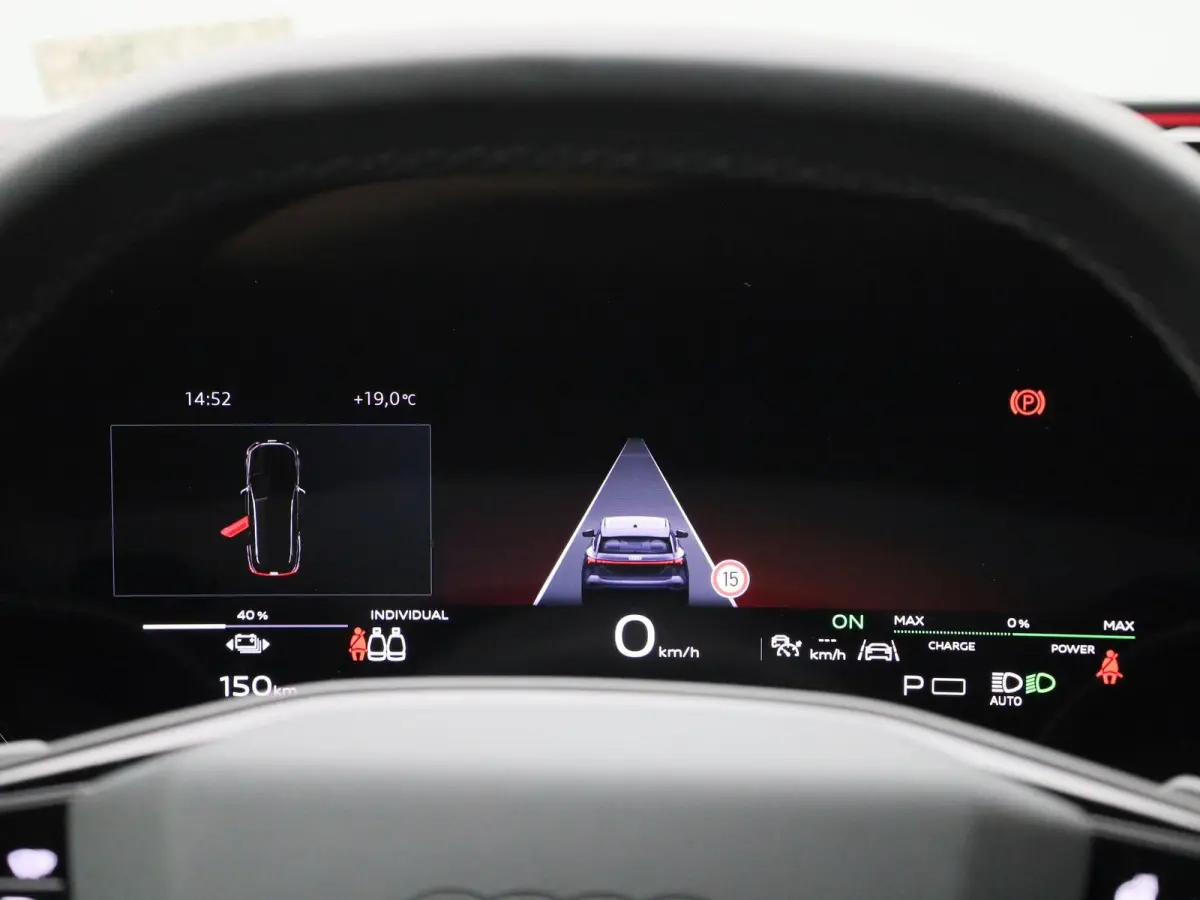 S edition 100 kWh | 360 Camera | B&O audio | S-line | Navigatie | 21 Inch Velgen | Head-up display | Stoel/stuur verwarming |