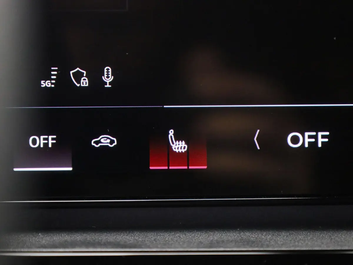 S edition 100 kWh | 360 Camera | B&O audio | S-line | Navigatie | 21 Inch Velgen | Head-up display | Stoel/stuur verwarming |