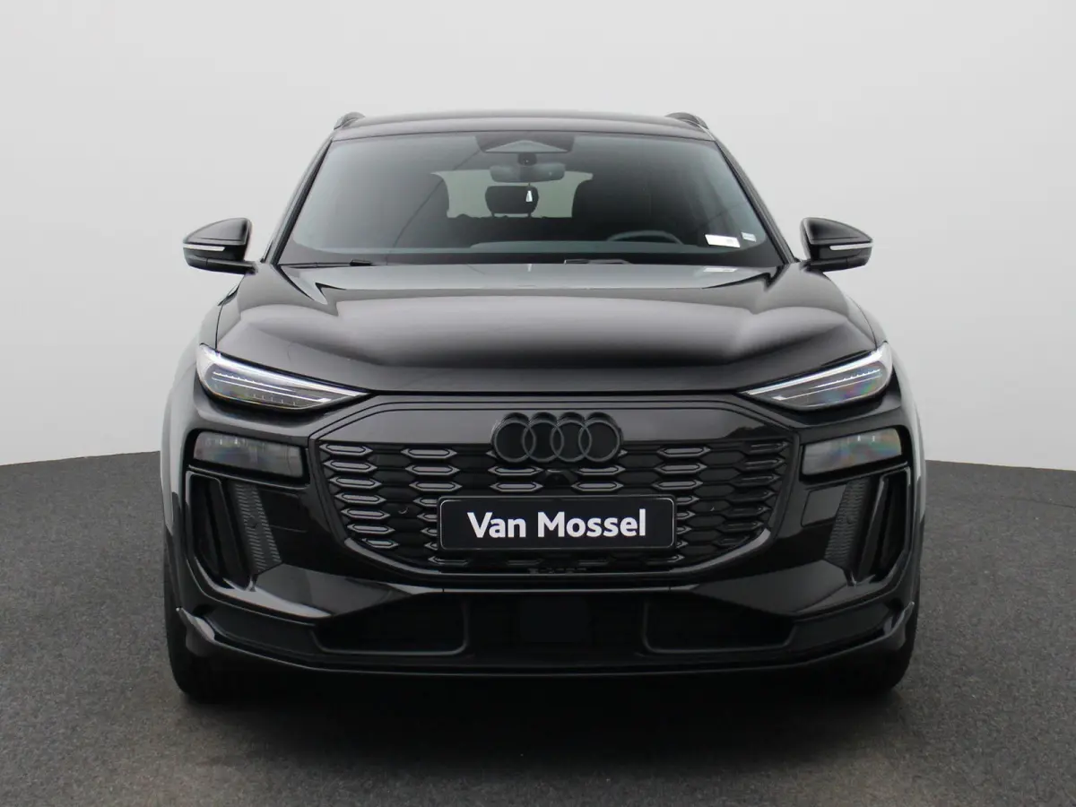 S edition 100 kWh | 360 Camera | B&O audio | S-line | Navigatie | 21 Inch Velgen | Head-up display | Stoel/stuur verwarming |