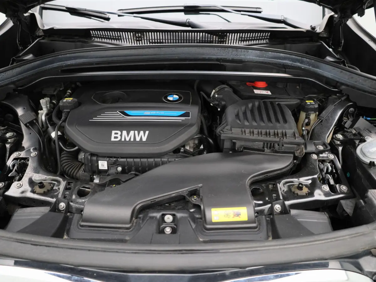 xDrive25e Executive | ACHTERUITRIJCAMERA | ELEKTRISCHE KOFFERKLEP | STOELVERWARMING | TREKHAAK | CRUISE CONTROL | HEAD-UP | NAVIGATIE | LICHTMETALEN VELGEN | LEDER |