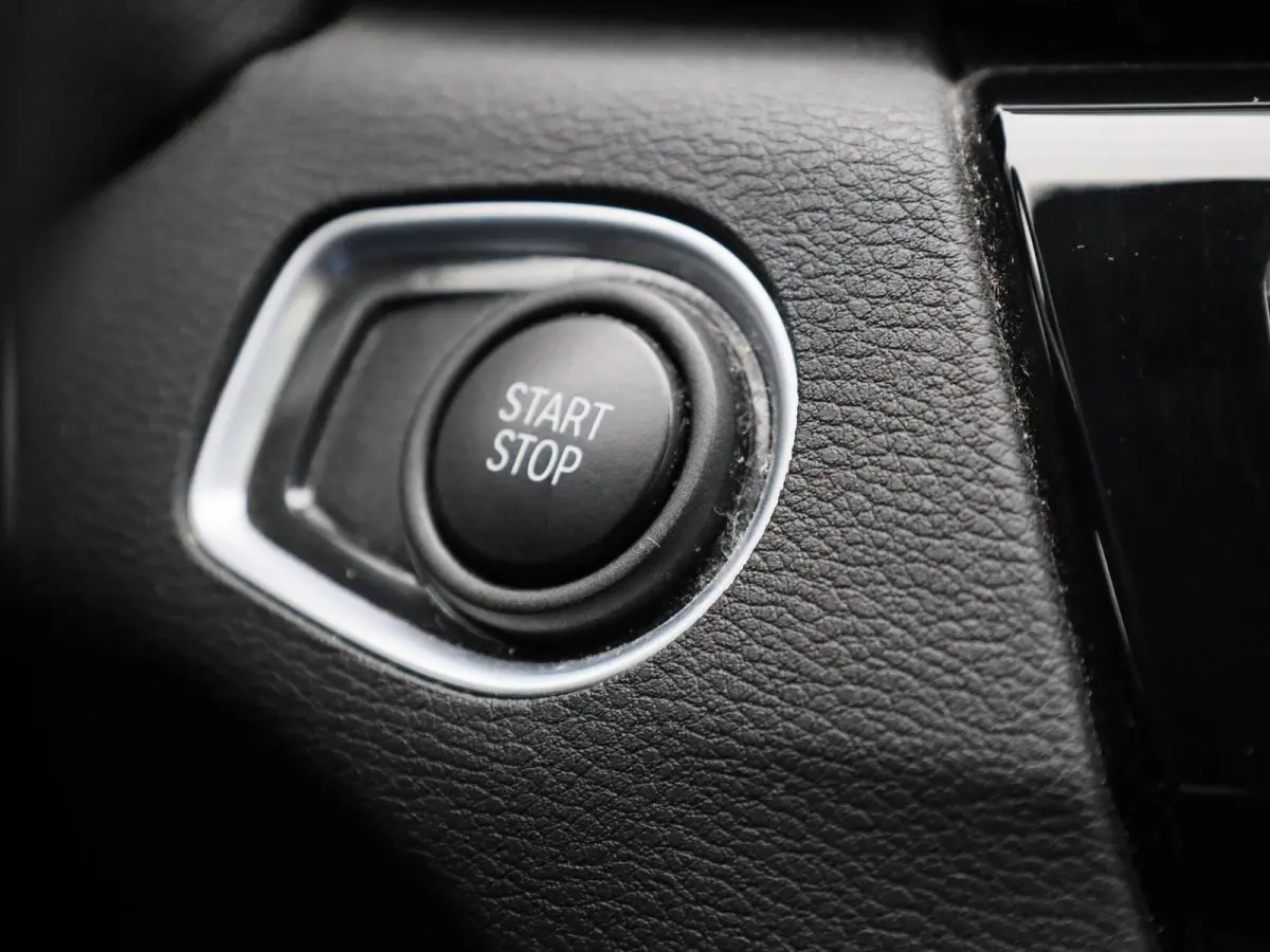 xDrive25e Executive | ACHTERUITRIJCAMERA | ELEKTRISCHE KOFFERKLEP | STOELVERWARMING | TREKHAAK | CRUISE CONTROL | HEAD-UP | NAVIGATIE | LICHTMETALEN VELGEN | LEDER |