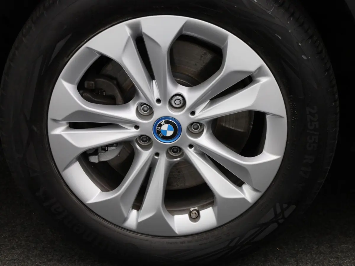 xDrive25e Executive | ACHTERUITRIJCAMERA | ELEKTRISCHE KOFFERKLEP | STOELVERWARMING | TREKHAAK | CRUISE CONTROL | HEAD-UP | NAVIGATIE | LICHTMETALEN VELGEN | LEDER |
