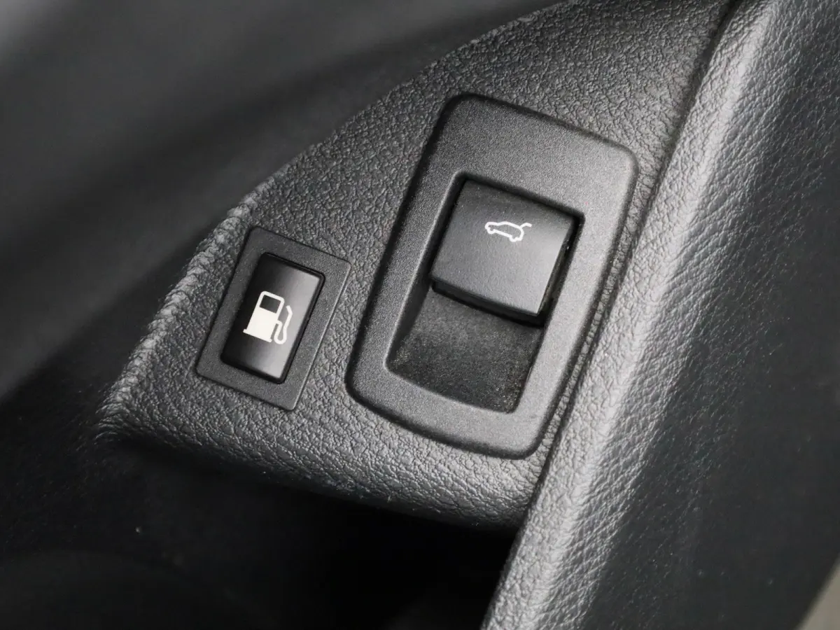 xDrive25e Executive | ACHTERUITRIJCAMERA | ELEKTRISCHE KOFFERKLEP | STOELVERWARMING | TREKHAAK | CRUISE CONTROL | HEAD-UP | NAVIGATIE | LICHTMETALEN VELGEN | LEDER |