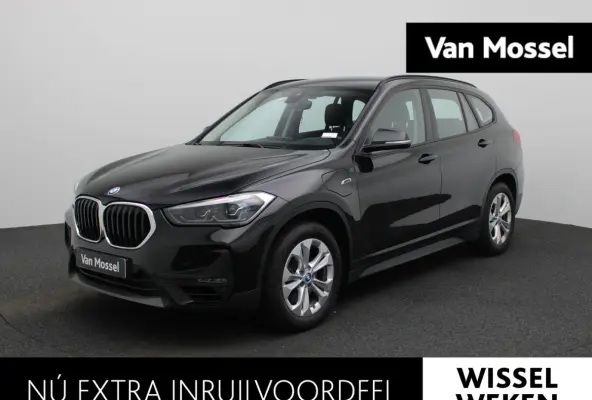 xDrive25e Executive | ACHTERUITRIJCAMERA | ELEKTRISCHE KOFFERKLEP | STOELVERWARMING | TREKHAAK | CRUISE CONTROL | HEAD-UP | NAVIGATIE | LICHTMETALEN VELGEN | LEDER |