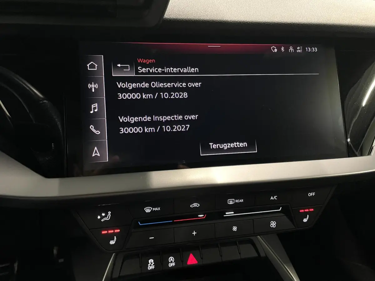 35 TFSI S-Line Black Edition/ Cam/ Leder/ 19''LMV/ CarPlay