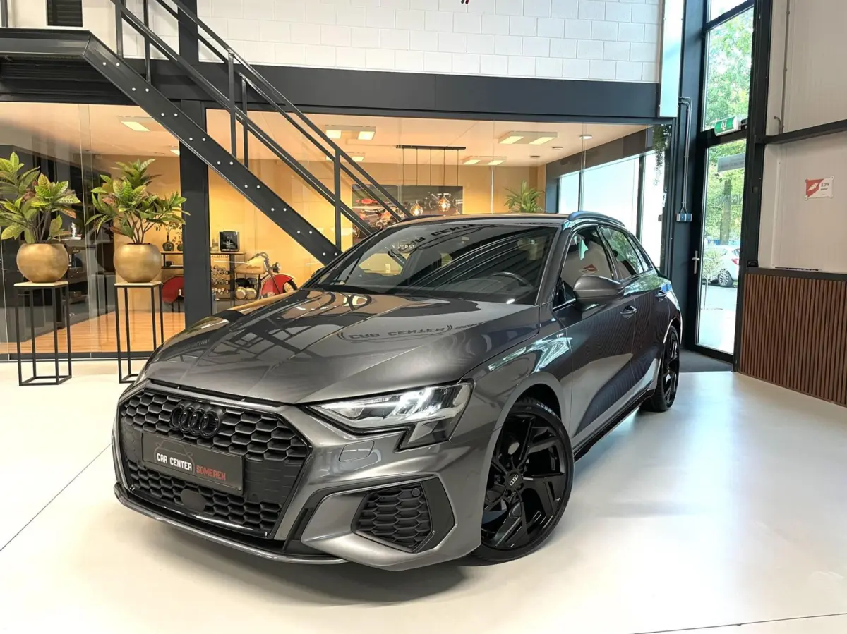 35 TFSI S-Line Black Edition/ Cam/ Leder/ 19''LMV/ CarPlay