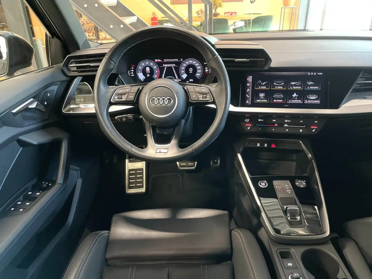 35 TFSI S-Line Black Edition/ Cam/ Leder/ 19''LMV/ CarPlay