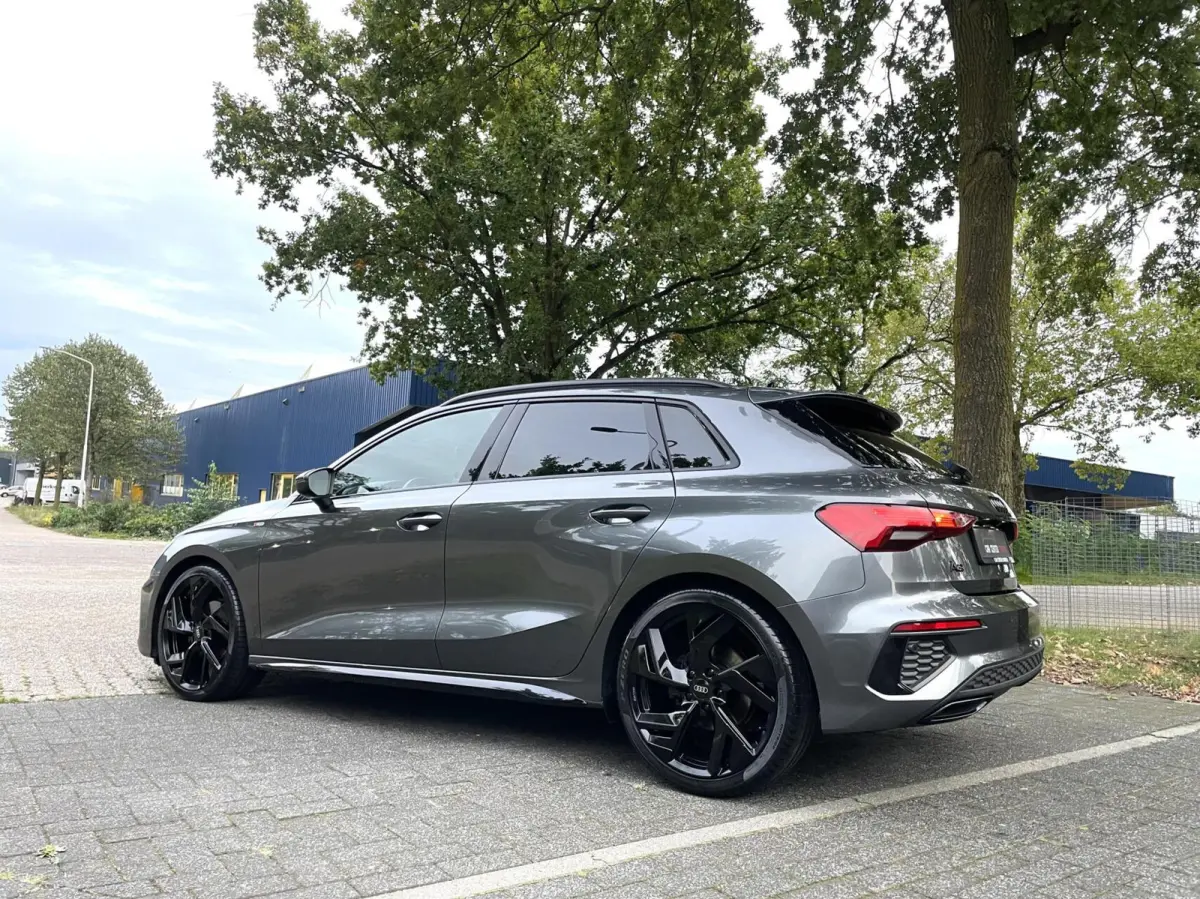 35 TFSI S-Line Black Edition/ Cam/ Leder/ 19''LMV/ CarPlay