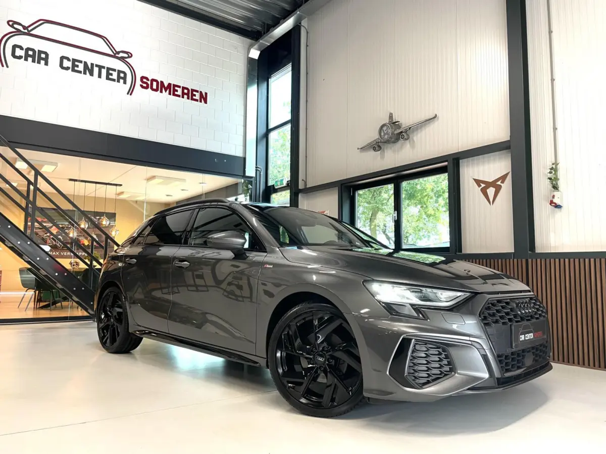 35 TFSI S-Line Black Edition/ Cam/ Leder/ 19''LMV/ CarPlay