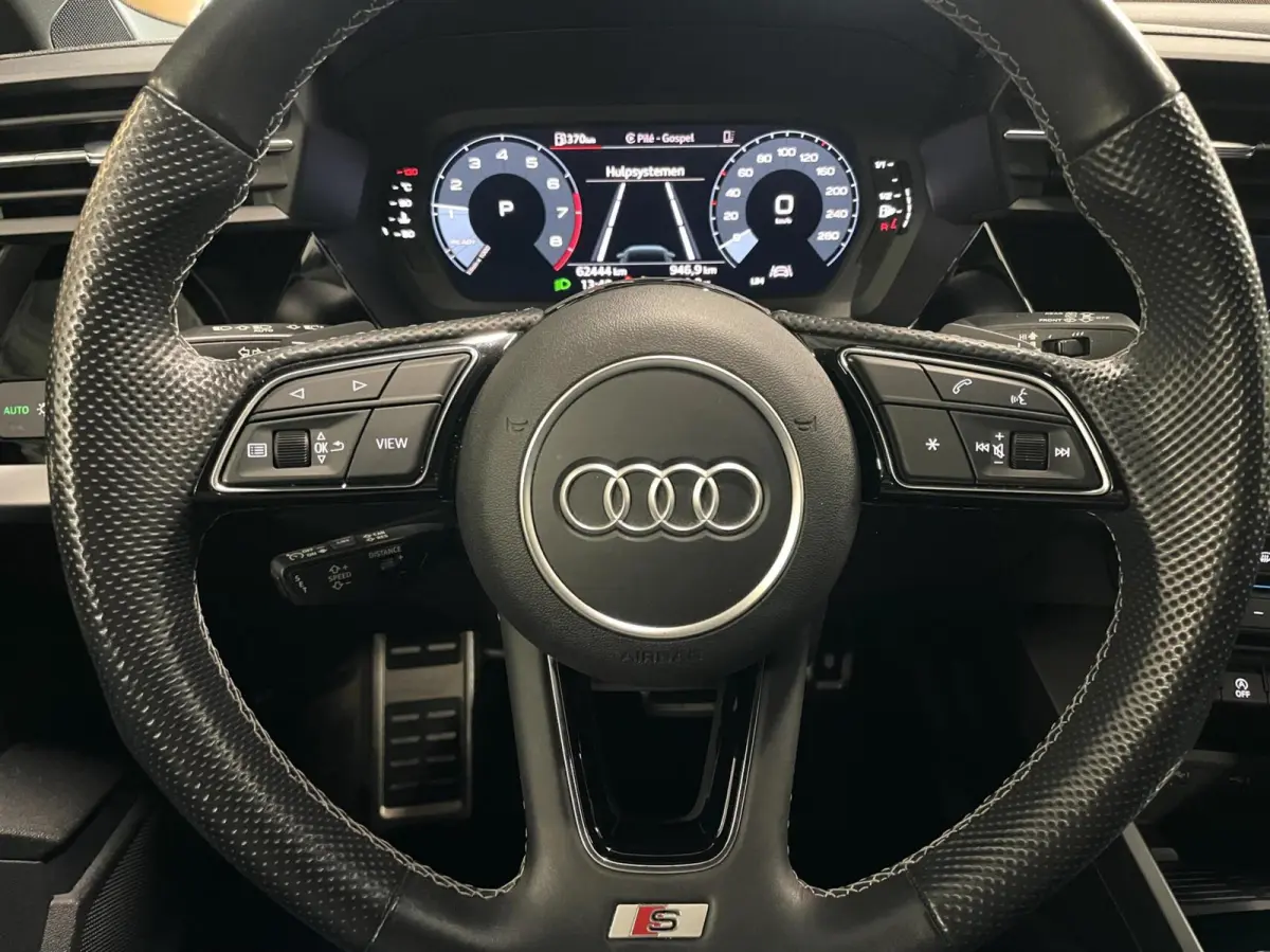 35 TFSI S-Line Black Edition/ Cam/ Leder/ 19''LMV/ CarPlay