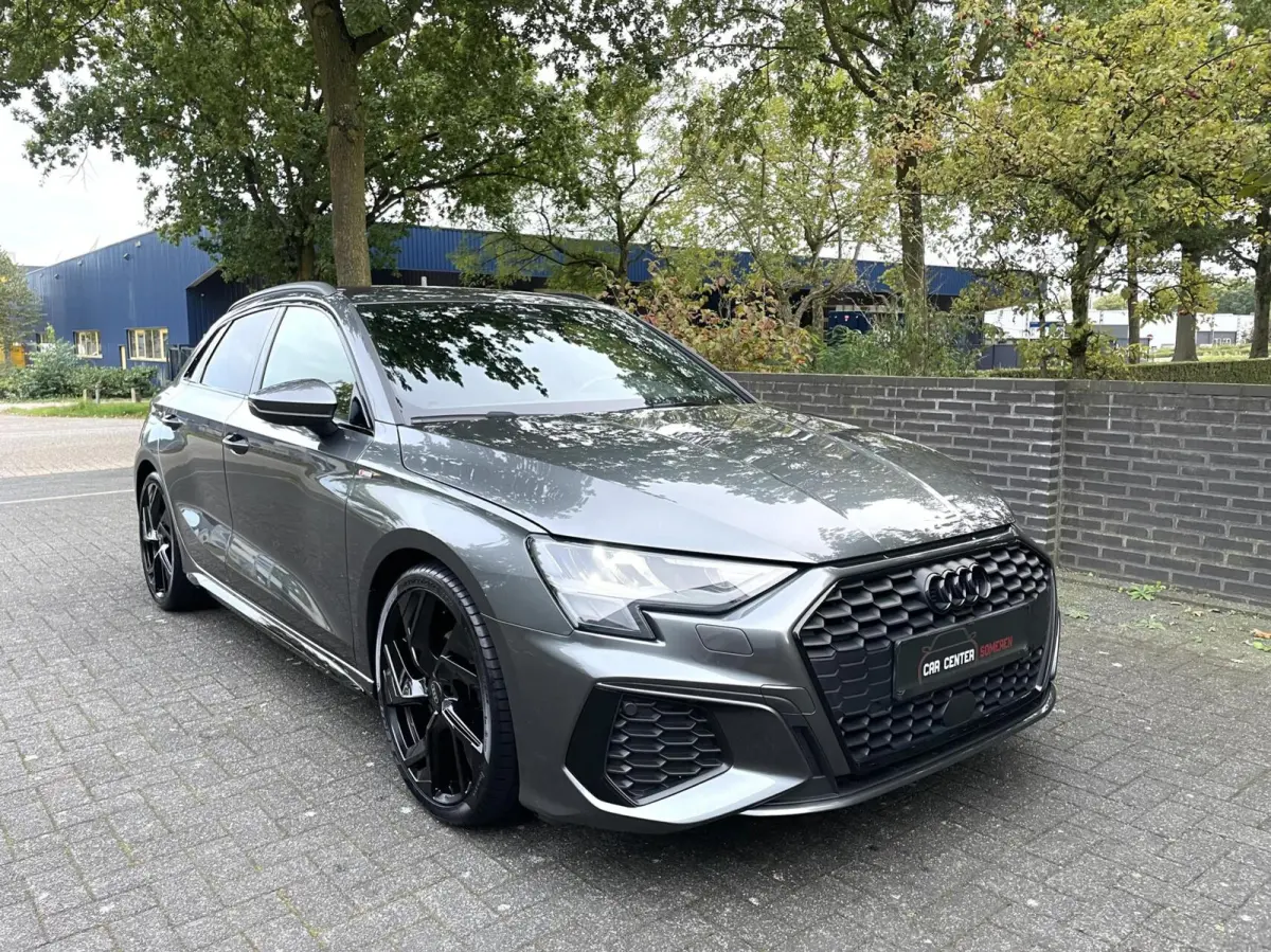 35 TFSI S-Line Black Edition/ Cam/ Leder/ 19''LMV/ CarPlay