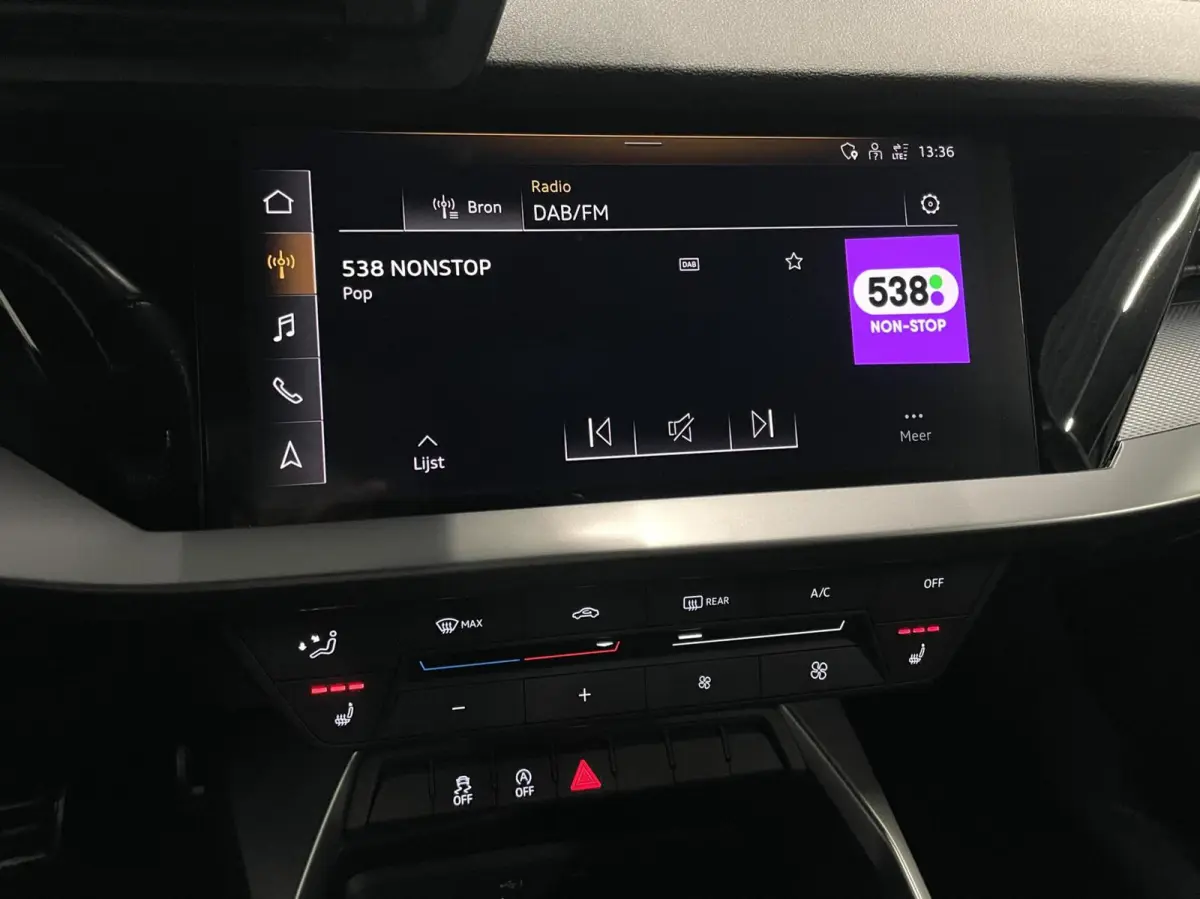 35 TFSI S-Line Black Edition/ Cam/ Leder/ 19''LMV/ CarPlay