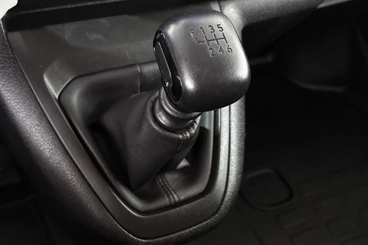 2.0 Diesel 145 L3 Facelift Camera Apple CarPlay Tweezitsbank PDC