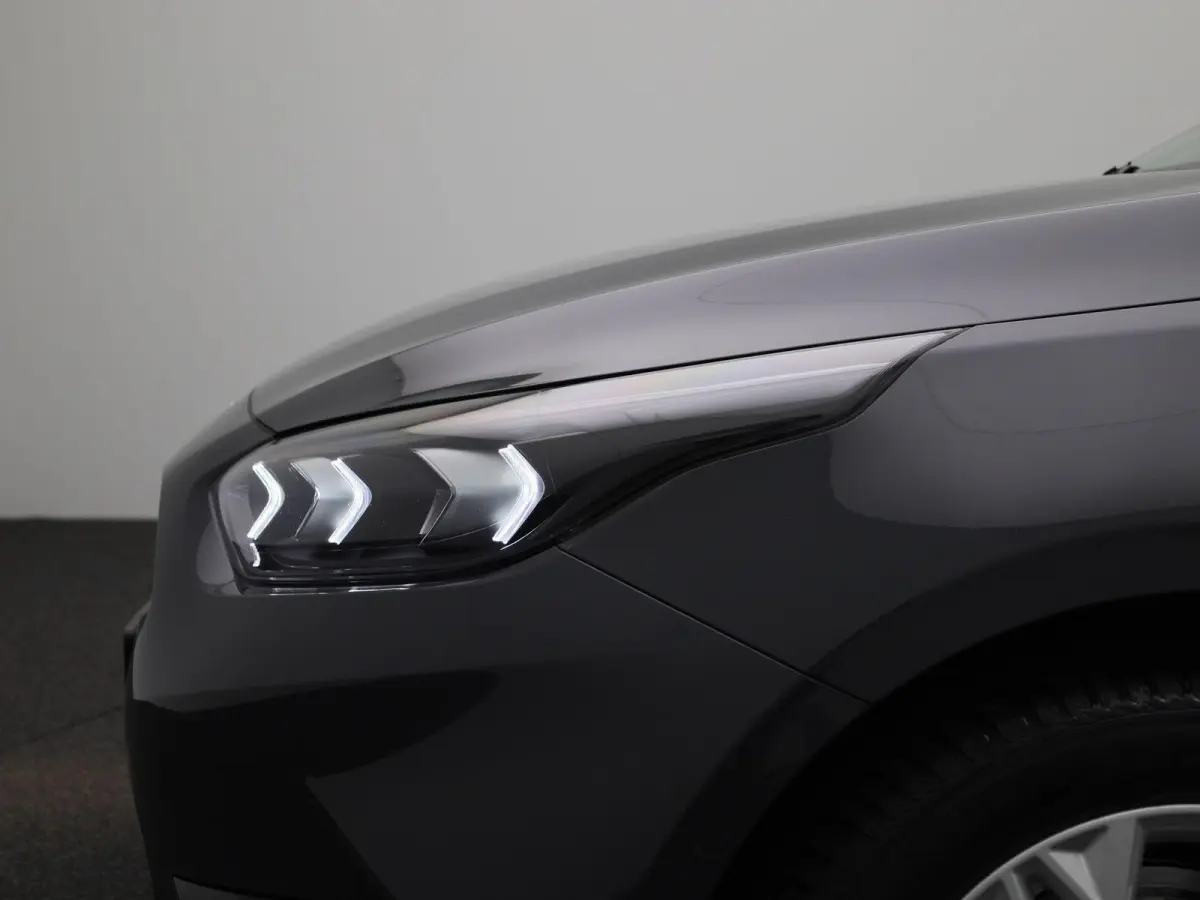 1.0 T-GDi DynamicLine | ACHTERUITRIJCAMERA | APPLE CARPLAY - ANDROID AUTO | CLIMATE CONTROL | CRUISE CONTROL | LANE ASSIST |