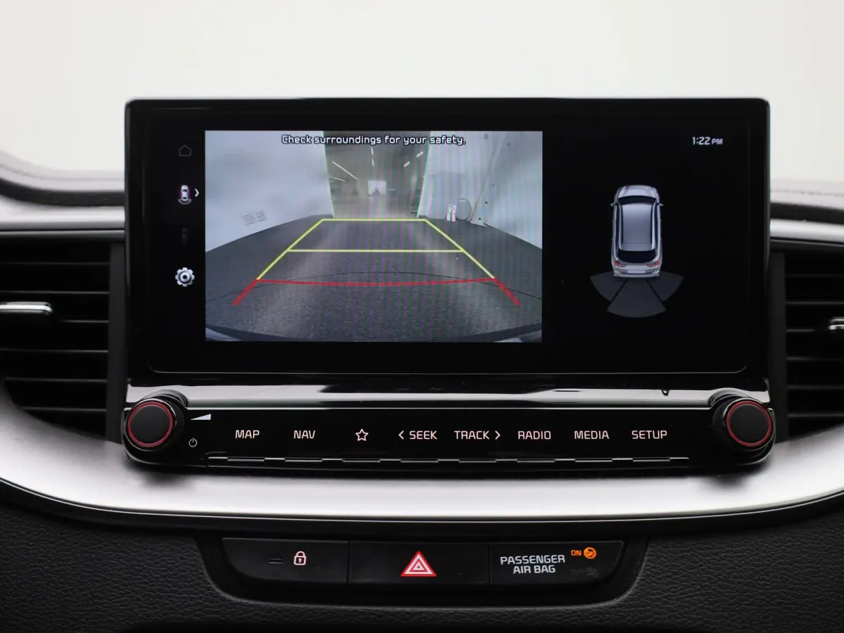 1.0 T-GDi DynamicLine | ACHTERUITRIJCAMERA | APPLE CARPLAY - ANDROID AUTO | CLIMATE CONTROL | CRUISE CONTROL | LANE ASSIST |