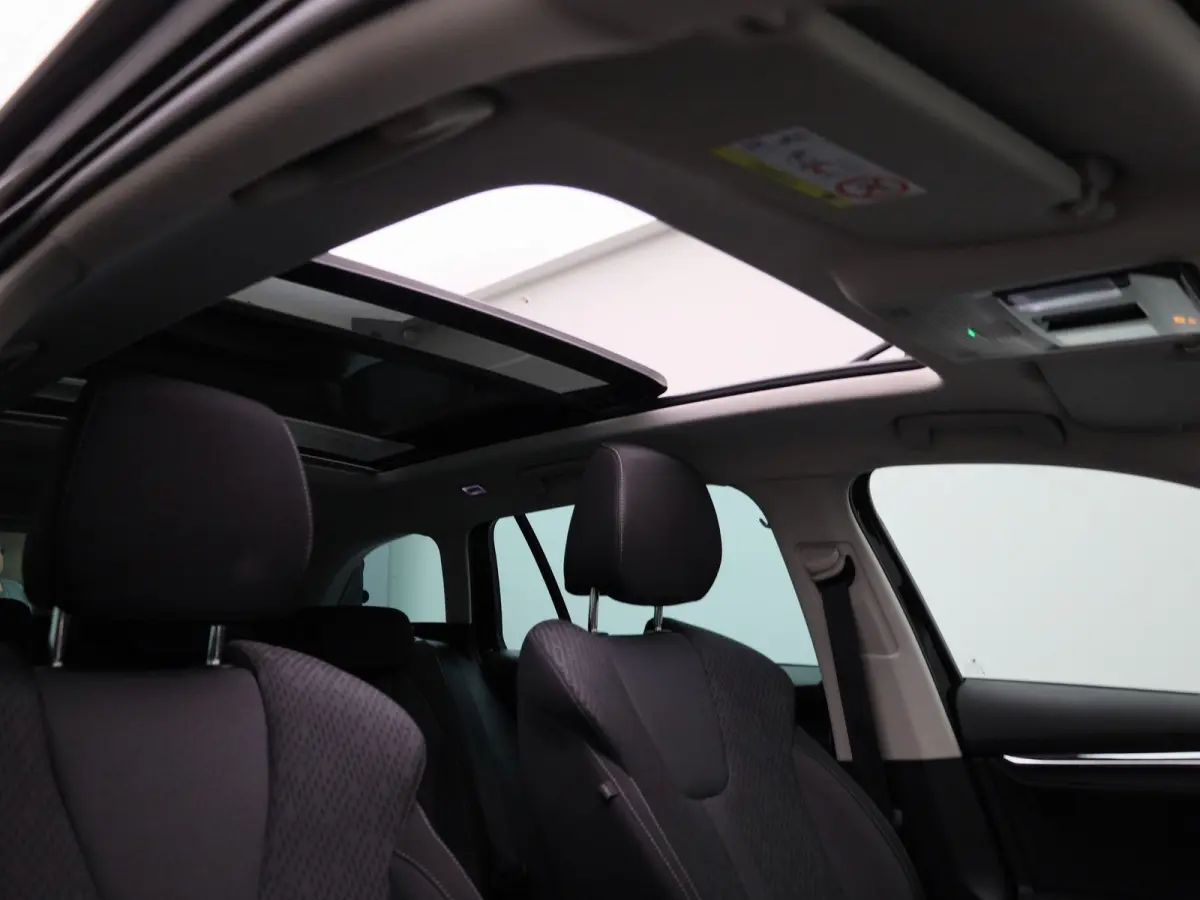 1.0 e-TSI Business Edition Plus | PANORAMADAK | APPLE CARPLAY - ANDROID AUTO | ELEKTRISCHE KOFFERKLEP | PARKEERSENSOREN | ADAPTIVE CRUISE CONTROL | CLIMATE CONTROL |
