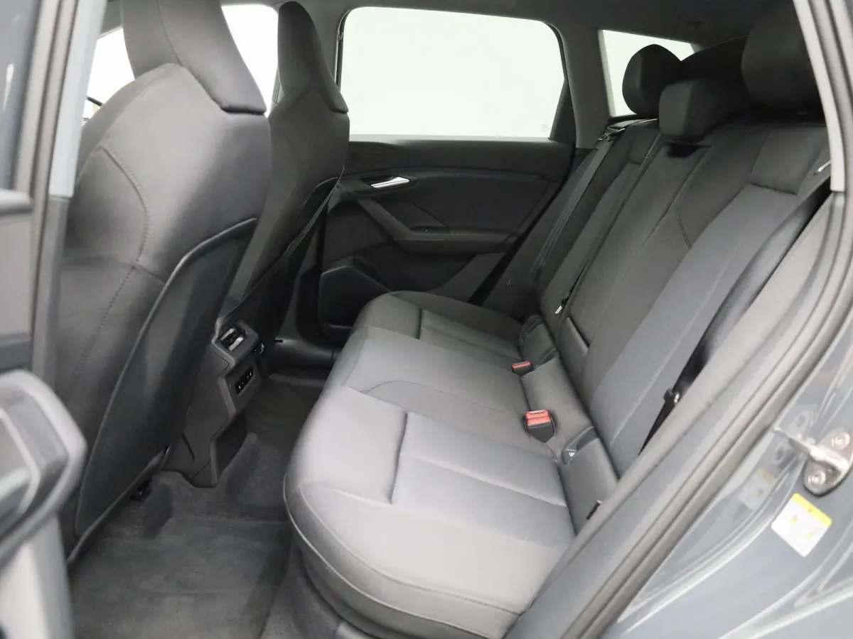 edition 83 kWh 252 PK | Elektrische Stoelen | Trekhaak | 360 graden camera | Stoelverwarming | Stuurverwarming | Lane Assist | Dodenhoekdetectie |