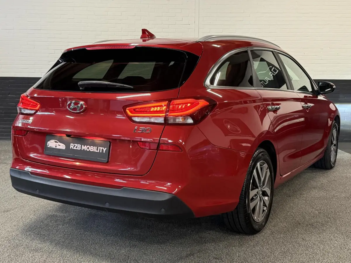 1.0 T-GDI Premium | Parkeersensoren | Camera | Stoel en stuurverwarming | Dodehoekdetectie | Cruise | Apple Carplay | Dealer onderhouden