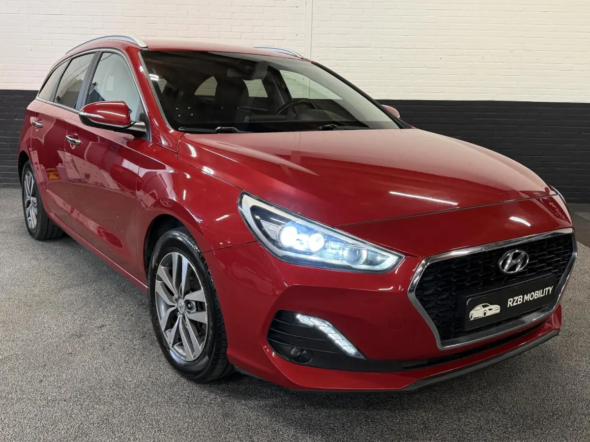 1.0 T-GDI Premium | Parkeersensoren | Camera | Stoel en stuurverwarming | Dodehoekdetectie | Cruise | Apple Carplay | Dealer onderhouden