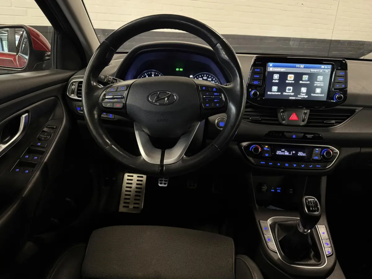 1.0 T-GDI Premium | Parkeersensoren | Camera | Stoel en stuurverwarming | Dodehoekdetectie | Cruise | Apple Carplay | Dealer onderhouden