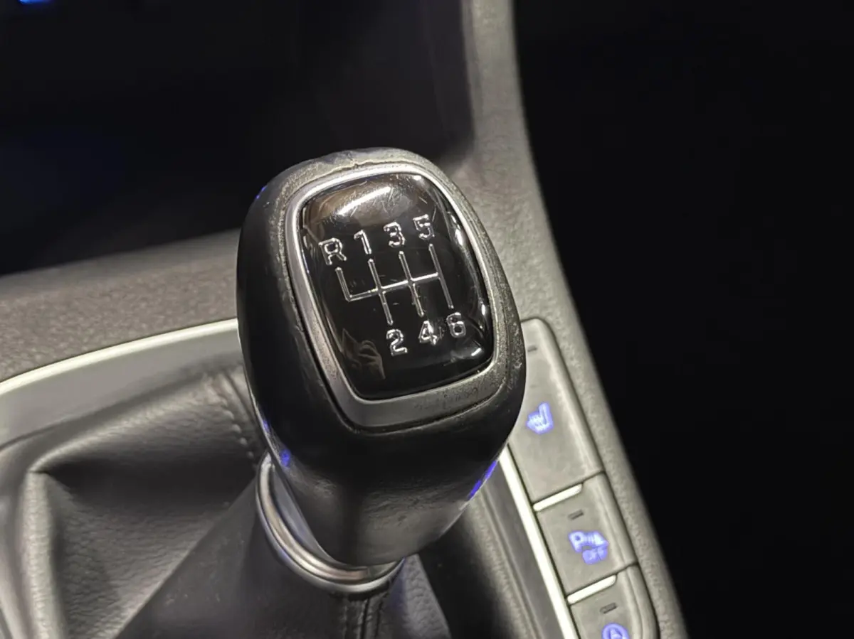 1.0 T-GDI Premium | Parkeersensoren | Camera | Stoel en stuurverwarming | Dodehoekdetectie | Cruise | Apple Carplay | Dealer onderhouden