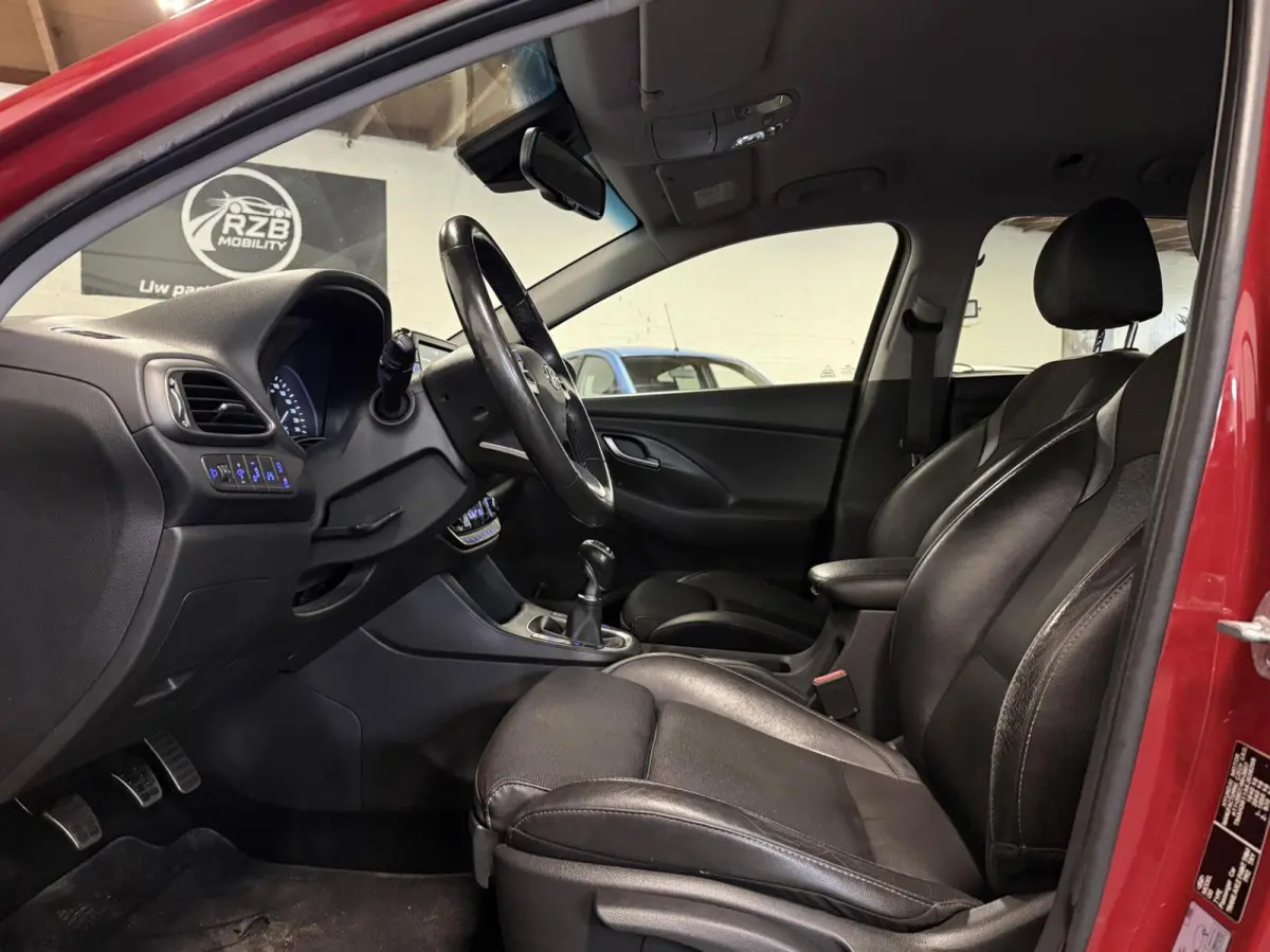 1.0 T-GDI Premium | Parkeersensoren | Camera | Stoel en stuurverwarming | Dodehoekdetectie | Cruise | Apple Carplay | Dealer onderhouden