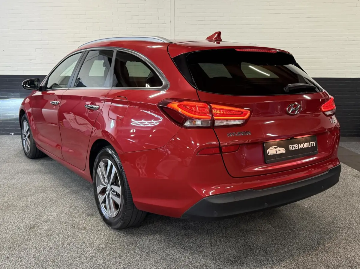 1.0 T-GDI Premium | Parkeersensoren | Camera | Stoel en stuurverwarming | Dodehoekdetectie | Cruise | Apple Carplay | Dealer onderhouden