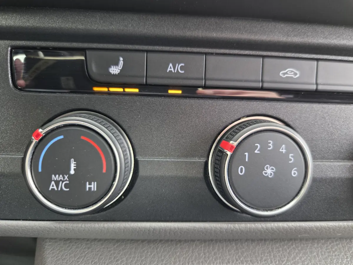 2.0 TDI 110 Kw/150 Pk Automaat Links & Rechts schuifdeur