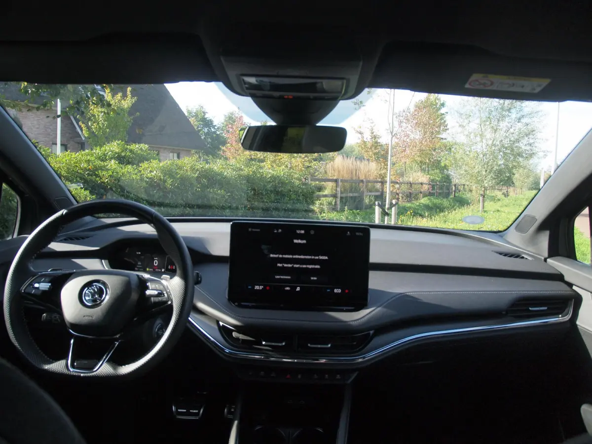 80 Sportline | SOH 97% | Camera | Sfeerverlichting | ACC | Sportstoelen | NL-Auto | Zware Accu |