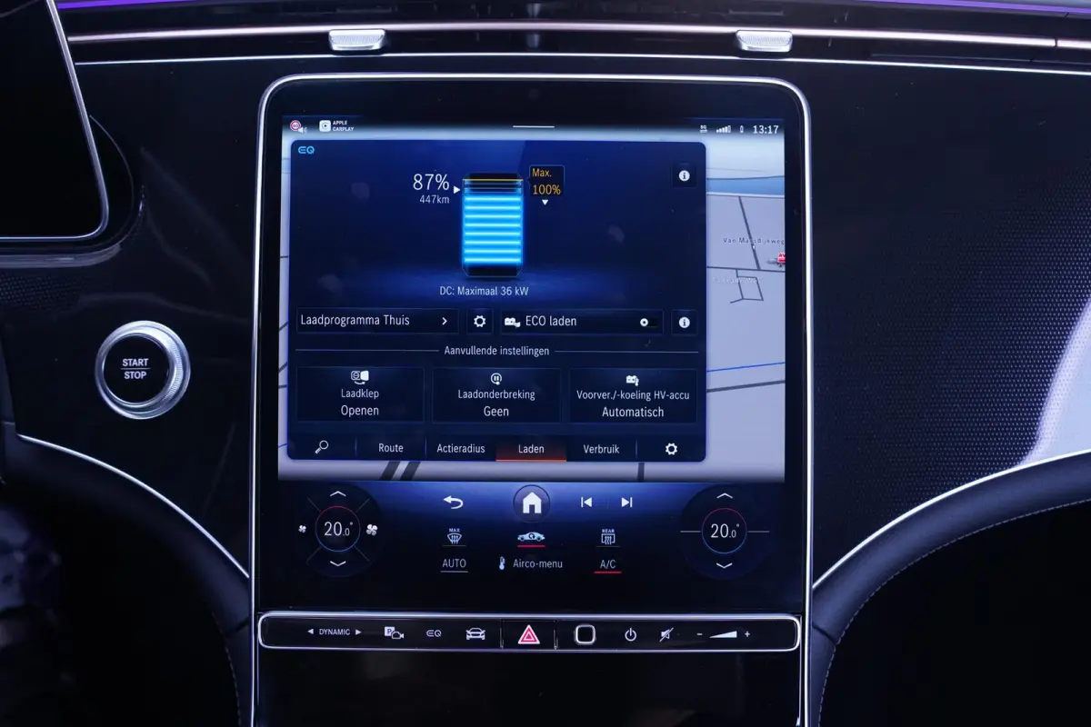 300 Apple Carplay DAB 2-Zone Clima LED elek. Stoelen met Memory Stoelverwarming voor Achteruitrijcamera LMV 19" Draadloos telefoonladen