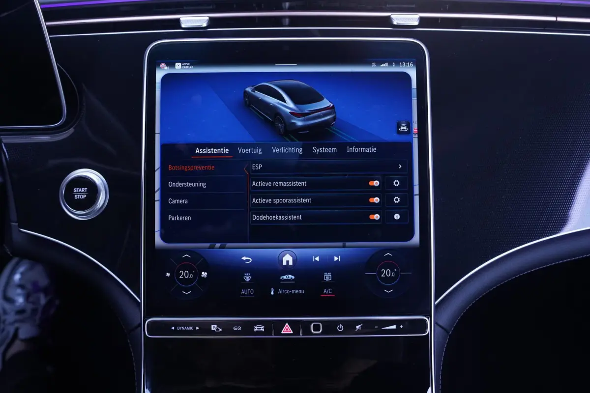 300 Apple Carplay DAB 2-Zone Clima LED elek. Stoelen met Memory Stoelverwarming voor Achteruitrijcamera LMV 19" Draadloos telefoonladen