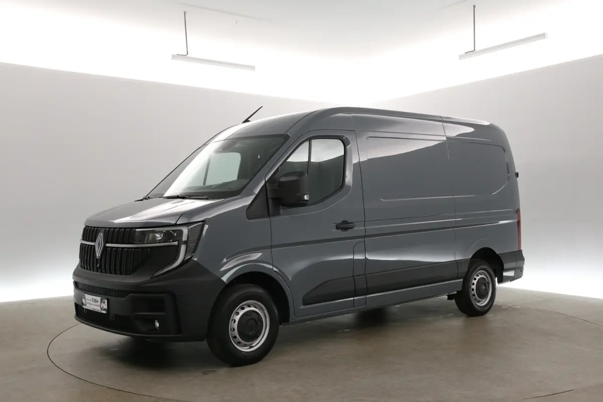 3,5t Long Range 87 kWh L2H2 | NIEUW | Snelladen | SOH 99% | Clima | Carplay | 2500kg Trekgew. | Virtual | Camera | 3 Zits | LED